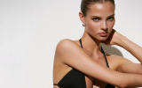 24-летняя российская модель показала фигуру в бикини