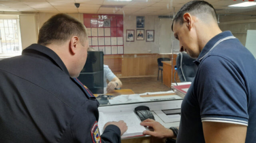 Общественник проверил работу дежурной части отдела полиции в Воронеже