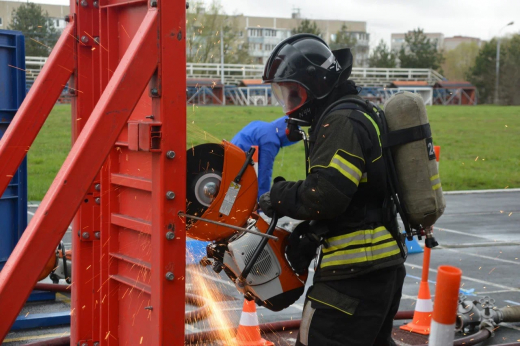 В Подольском учебном центре подвели итоги финальных этапов конкурсов «Лучший начальник караула» и «Лучший пожарный» в Московской области