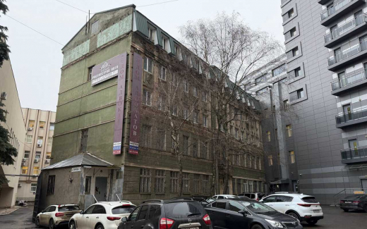 Лакомый кусок земли во дворе воронежской облдумы обеспечили публичным сервитутом