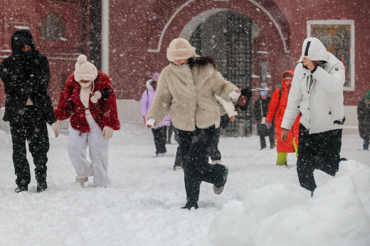 МЧС экстренно предупредило москвичей о надвигающемся опасном снегопаде