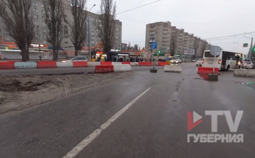 Схему движения на Остужевском кольце в Воронеже снова поменяли