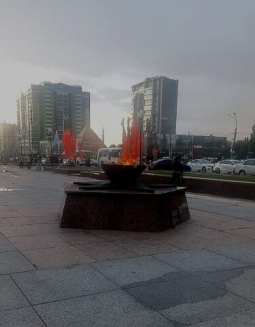Вечный огонь на воронежском «Памятнике славы» восстановили после урагана