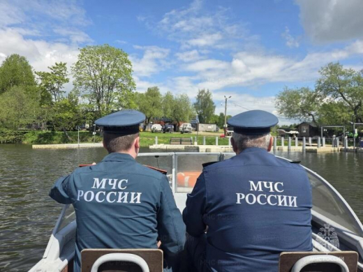 Сотрудники МЧС провели профилактический рейд на Рузском водохранилище