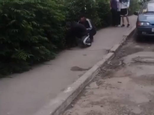Воронежские полицейские заинтересовались подозрительными гражданами, которые «что-то» ищут в микрорайоне «Электроника»