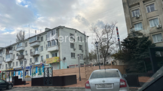 Старый стенд «Спортивная слава Керчи» демонтируют