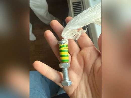 Два тяжёлых болта сбросили на голову ребёнка в воронежском ЖК