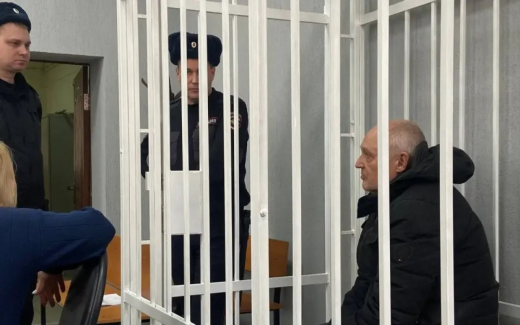 Суд в Воронеже продлил домашний арест заведующему ожоговым отделением по делу о подпольной «пластике»