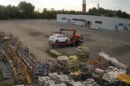 Волк: Раскрыта схема по хищению иномарок с автостоянки на юге Москвы