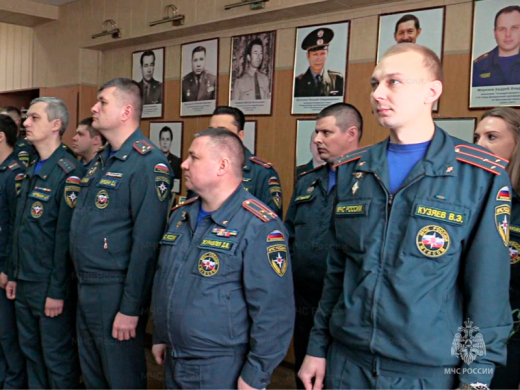 Заместитель начальника Главного управления Алексей Логинов встретился с пожарными Коломны