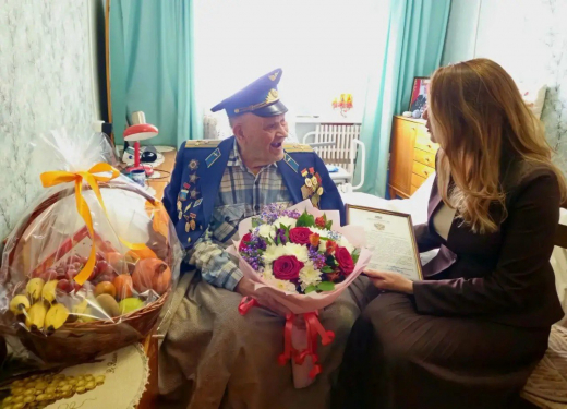 Ветерана Ивана Писарева поздравили с Днём освобождения Воронежа