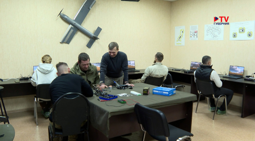 В Воронеже бесплатно учат управлять беспилотниками всех желающих