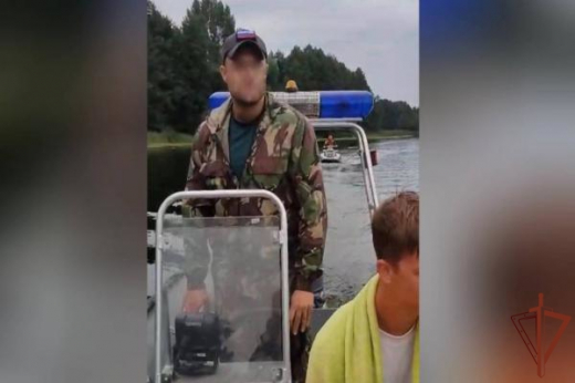 Семью на сломавшемся гидроцикле унесло течением в Воронеже