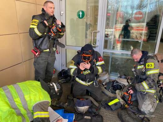 Пожарные Люберецкого гарнизона провели учения в торговом центре