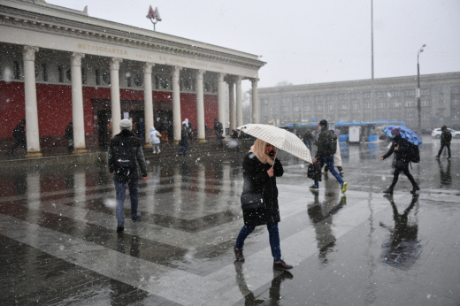 Синоптик спрогнозировал запоздание первого снега в Москве
