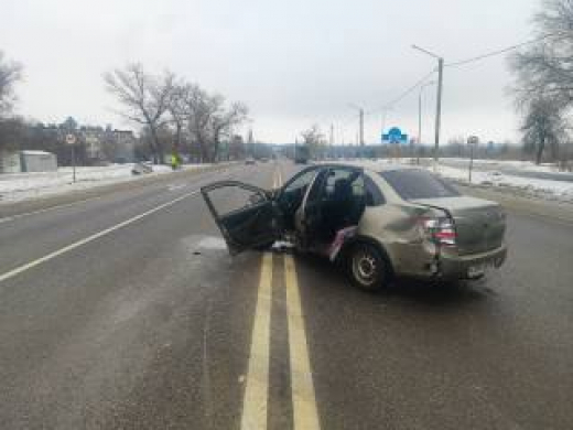 Воронежский автомобилист умер на руках врачей после жуткого ДТП