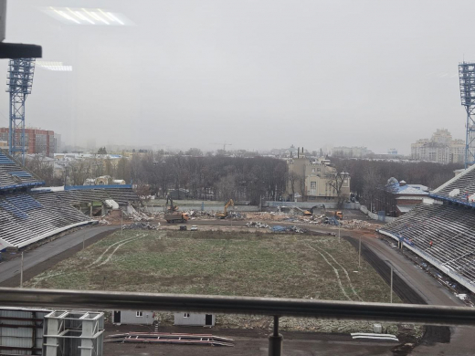 На воронежском стадионе снесли Северную трибуну