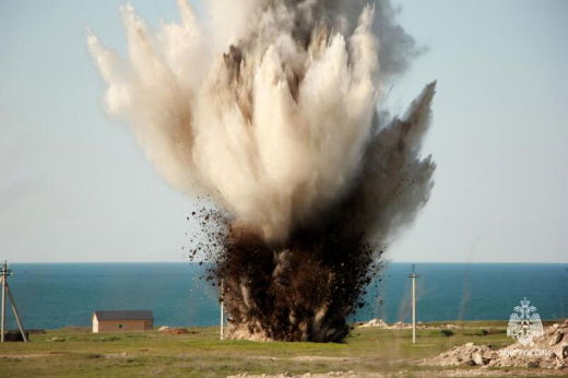 Пиротехники МЧС России уничтожили ФАБ-100 времён Великой Отечественной войны