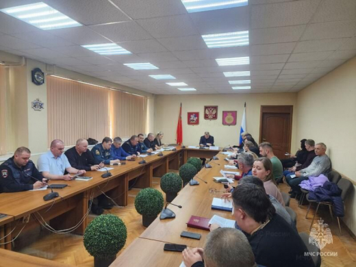 В Воскресенске сотрудники МЧС приняли участие в совещании по организации мероприятий безаварийного пропуска паводковых вод