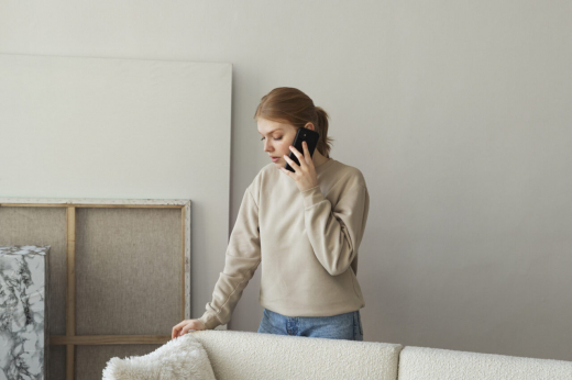 Телефонные мошенники обещают россиянам вернуть переплату по микрозаймам