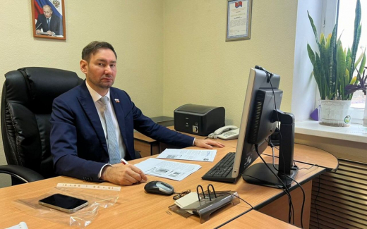 Депутата орловского облсовета, коммуниста Андрея Фролова прочат в новые сенаторы от региона