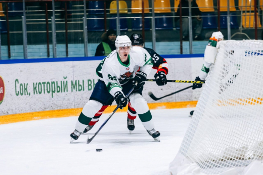 Хоккеисты из Боброва с победы стартовали в плей-офф НМХЛ