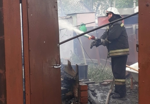 Пенсионер погиб в горящем доме в воронежском селе