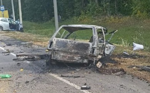 Водитель «Оки» сгорел в машине после ДТП под Воронежем