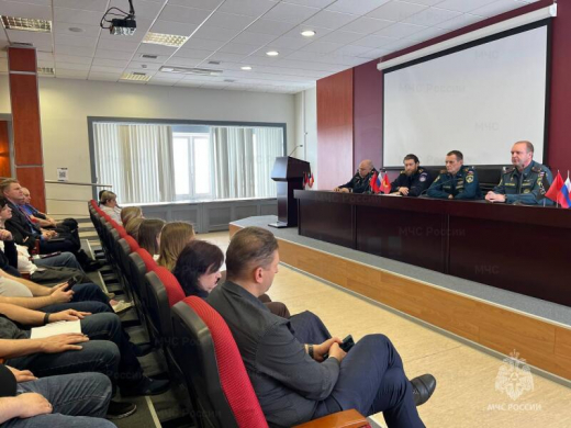 На Серпуховском лифтостроительном заводе обсудили вопросы пожарной безопасности