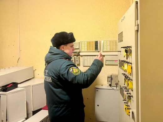 Сотрудники МЧС оценили противопожарную безопасность многоквартирного дома Балашихи