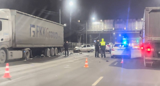 Крупное ДТП с тремя автомобилями произошло в Воронеже