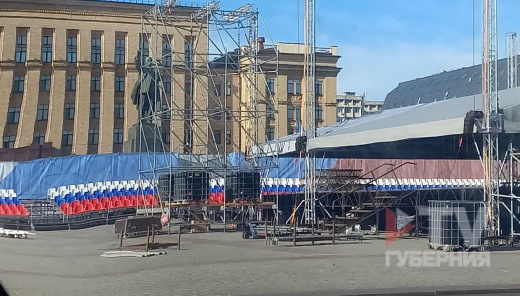 Площадь Ленина в центре Воронежа начали готовить ко Дню города