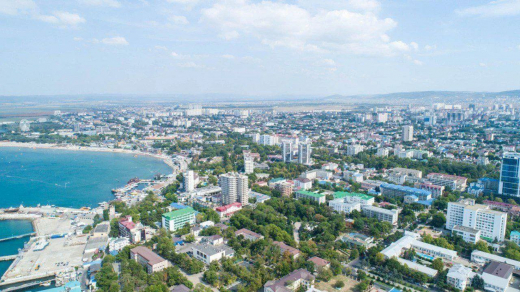 Куда поехать летом на Чёрное море: откроют ли пляжи Анапы и как изменятся цены