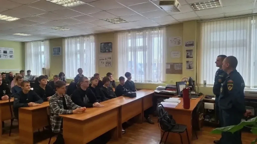 Профилактичeские занятия со студентами на тему «Важность профессии пожарного»