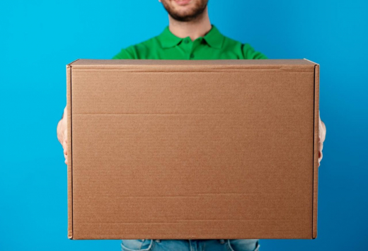 Пьяный воронежец случайно забрёл в пункт выдачи заказов и украл их