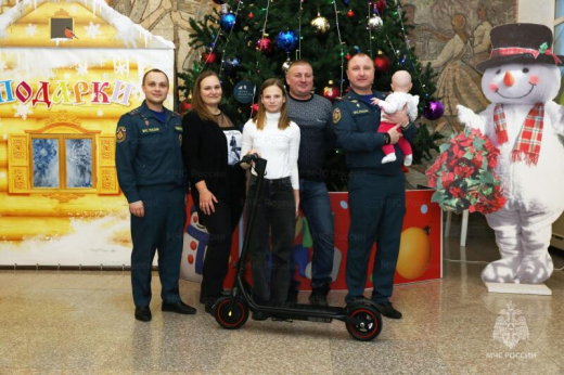 Начальник Раменского ПСГ Илья Сидоров принял участие в акции «Ёлка желаний»