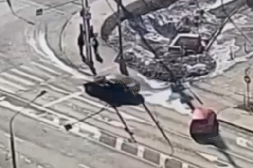 В Москве задержали протащившего сотрудника ДПС по асфальту нарушителя