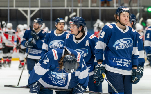Воронежский «Буран» проиграл красноярскому «Соколу»