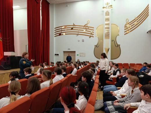 Учащимся Дашковской школы рассказали о правилах безопасности