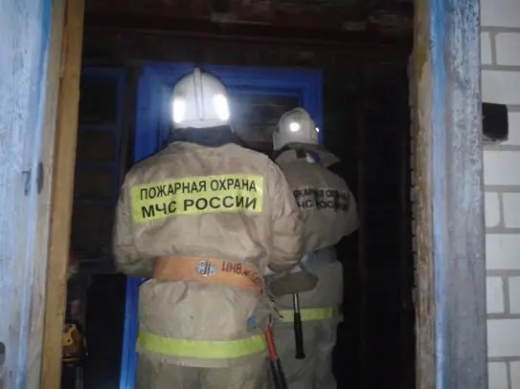 Тело женщины обнаружили в выгоревшей квартире в воронежском райцентре