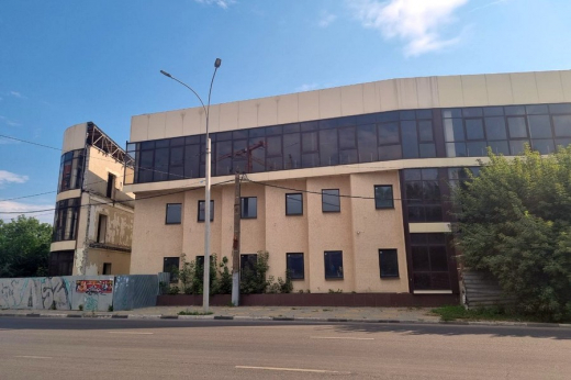 Мэрия Воронежа продолжит добиваться сноса здания под бизнес-центр у виадука на 9 Января
