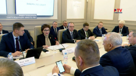 Сенатор Галина Карелова встретилась встретилась с главами сельских районов Воронежской области
