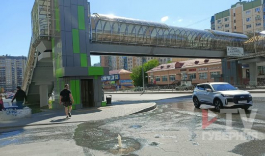 Улицу в Воронеже залило нечистотами из-за сбоя электроэнергии