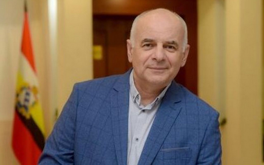 Суд рассмотрит иск прокуратуры против экс-главы Курской облдумы Амерева о самовольном захвате берега водохранилища