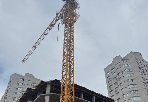 Приставы заморозили сомнительную стройку в Воронеже