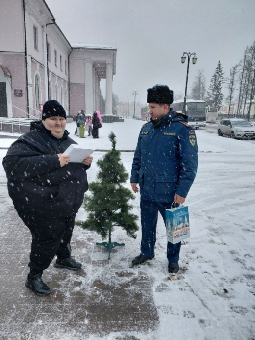 Сотрудники Главного управления участвуют в акции 