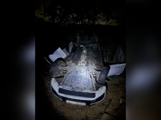 Под Воронежем Лада Веста вылетела с дороги и перевернулась: погиб водитель