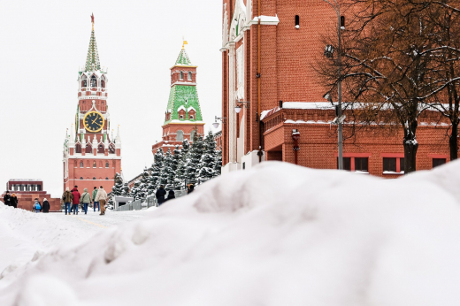 «Роскосмос» опубликовал кадры надвигающегося на столицу снежного циклона