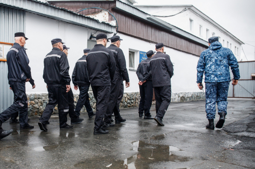 В Москве экс-полицейский сел на 13 лет за слив секретных данных боту для пробива