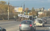 У ВОГРЭСовского моста начала образовываться пробка из-за ДТП на съезде